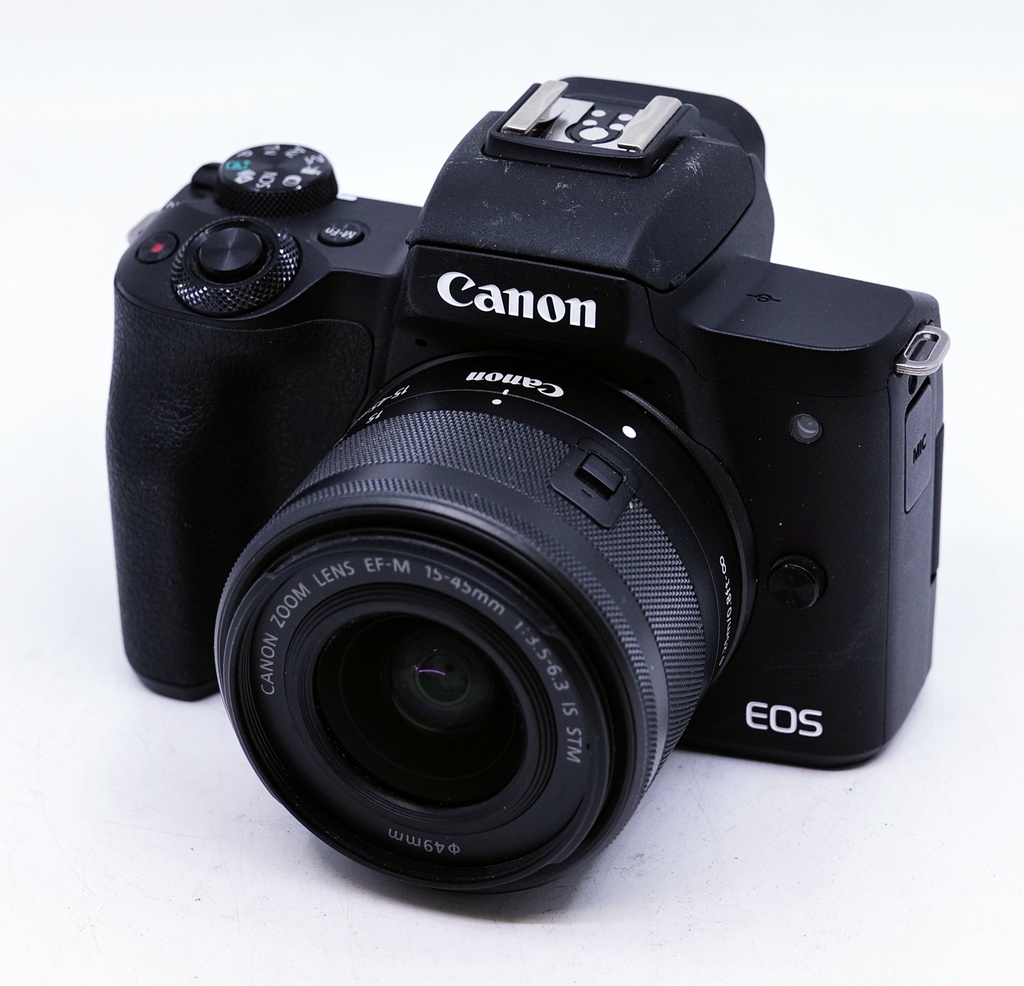 OCCASION Canon EOS M50 II + EF-M 15-45mm f3.5-6.3 IS STM