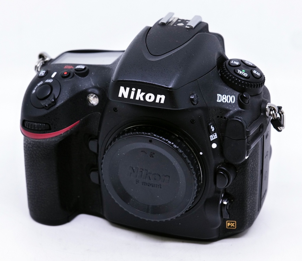 OCCASION Nikon D800 + Battery Grip MB-D15