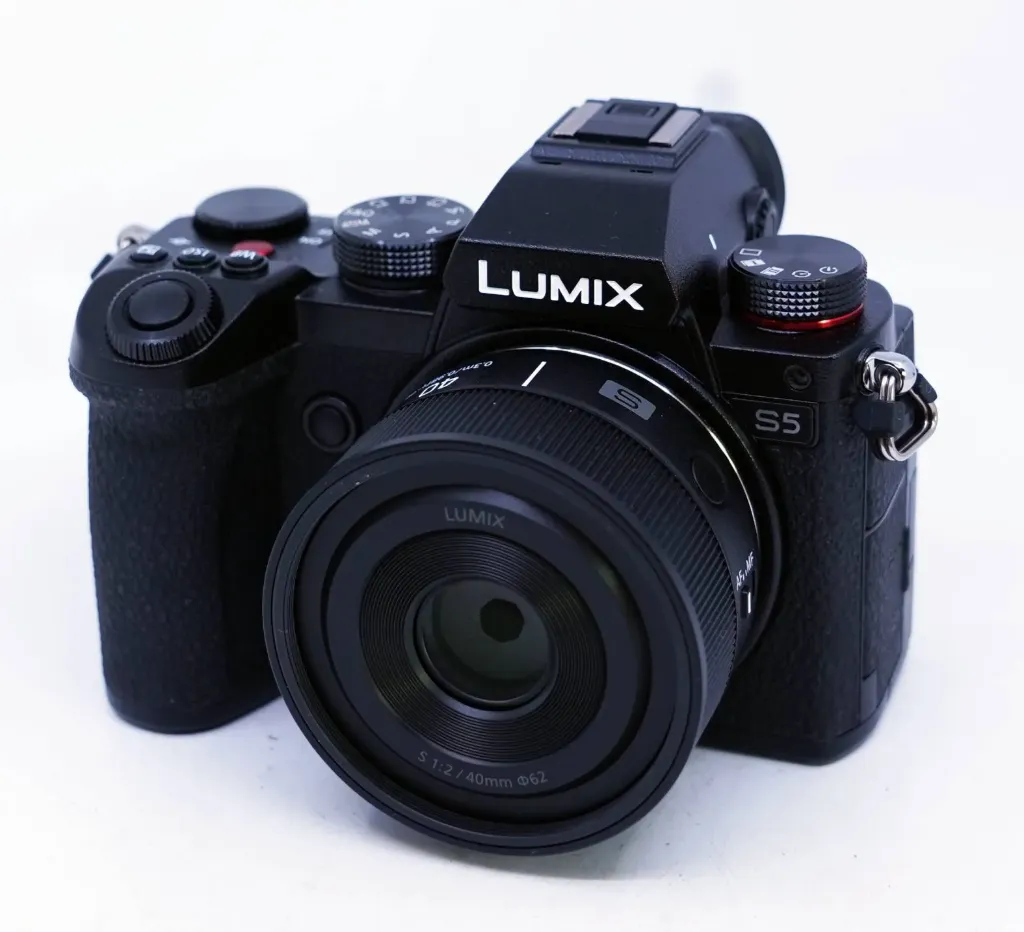 OCCASION Panasonic Lumix DC-S5 + Lumix S 40mm f2