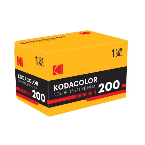 KODAK Eastman Kodacolor 200 135-36 poses