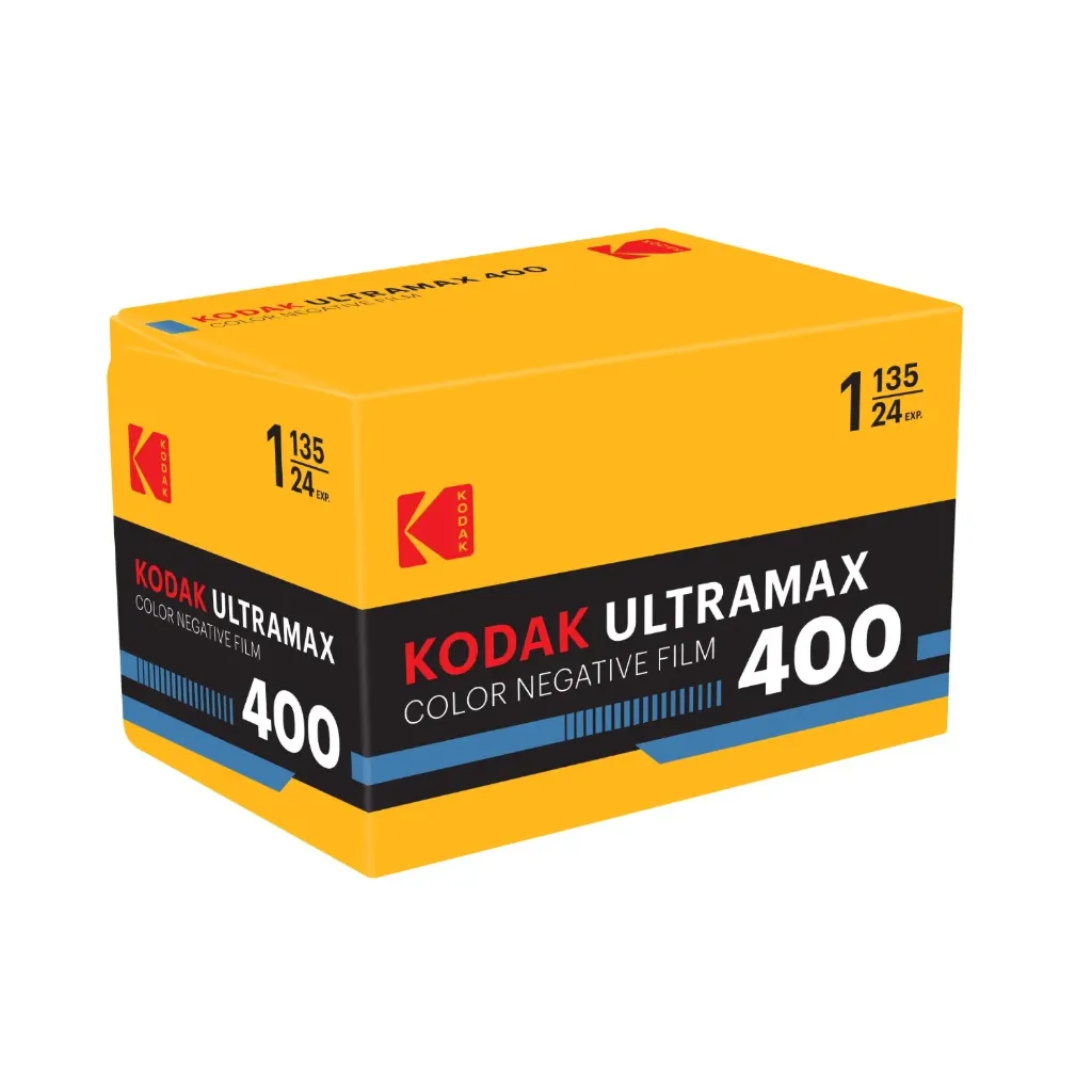 KODAK Eastman UltraMax 400 135-24 poses