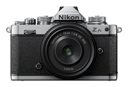 Nikon Z fc Boitier avec 28mm f/2,8 SE