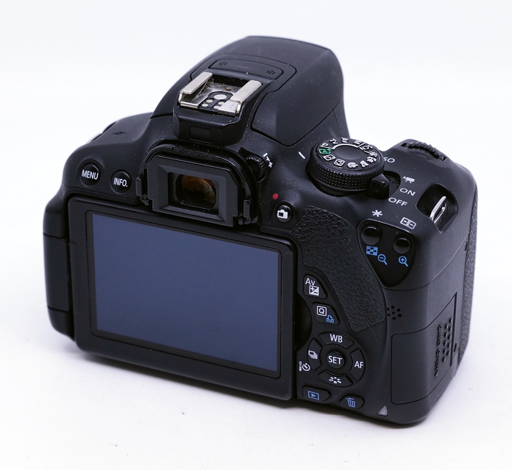 OCCASION Canon EOS 700D