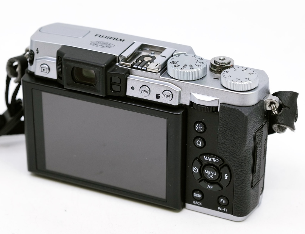 OCCASION Fuji X30 + Black Leather Cover
