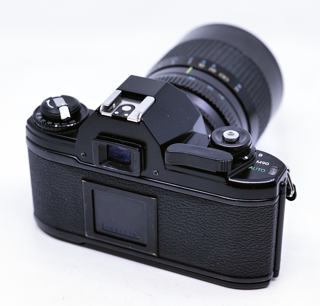 OCCASION Nikon EM + Tokina RMC 28-85mm f4