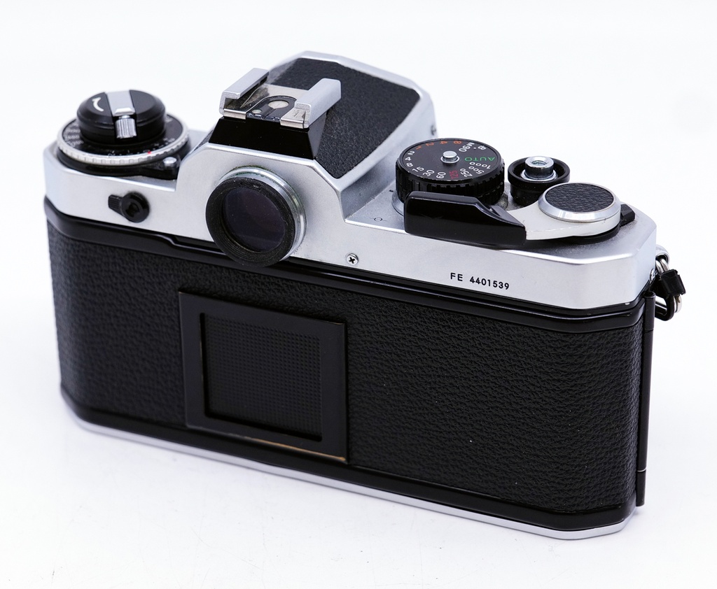 OCCASION Nikon FE Silver