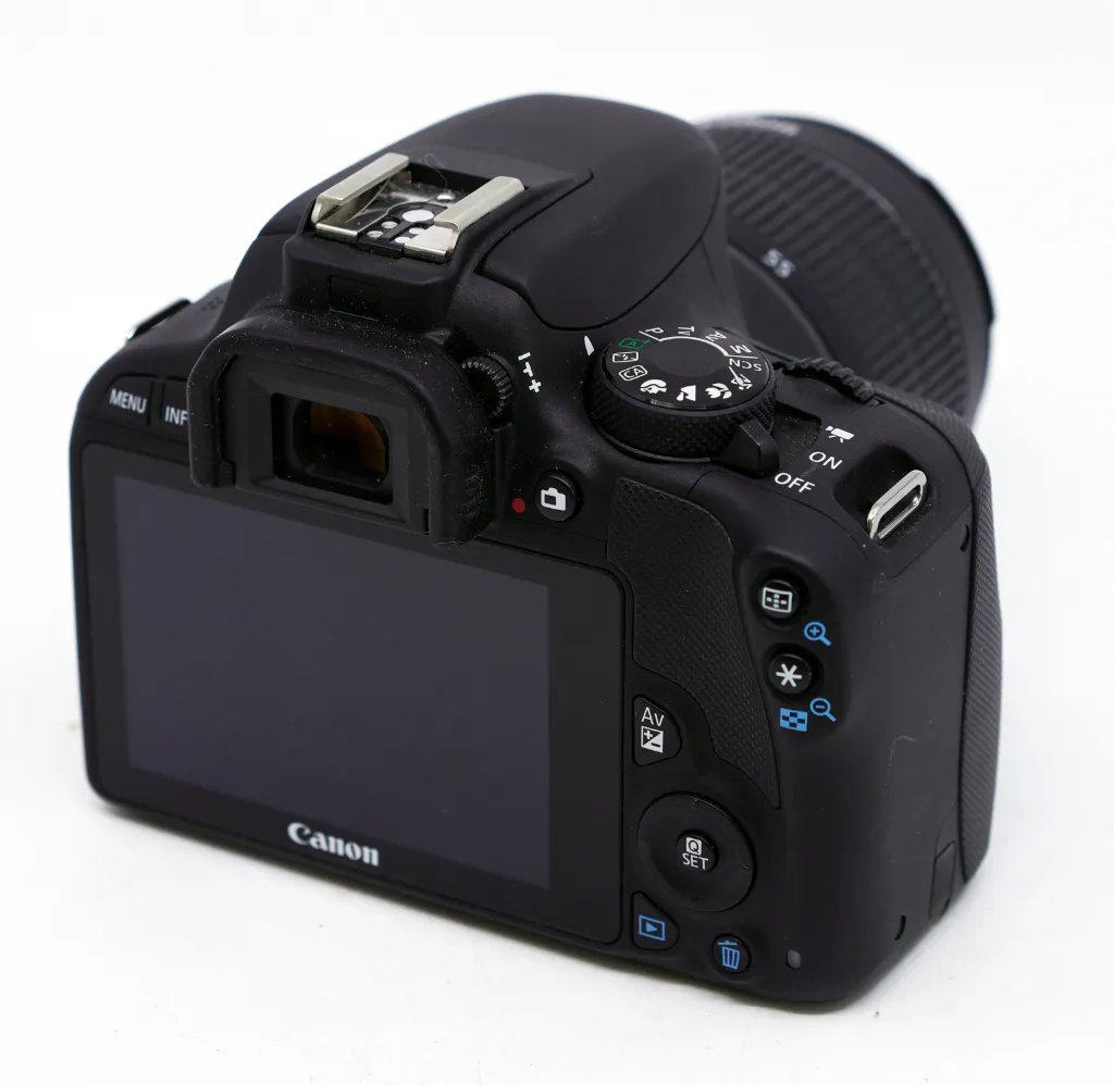 canon 100d 2.webp
