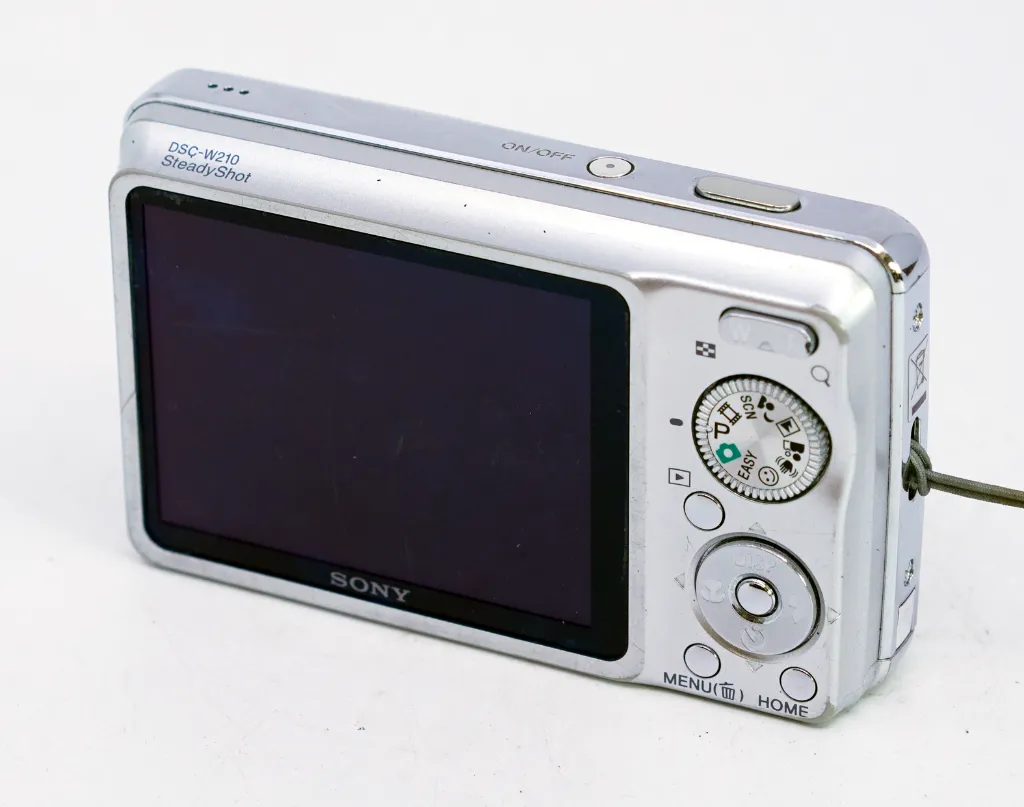 sony w210 2.webp