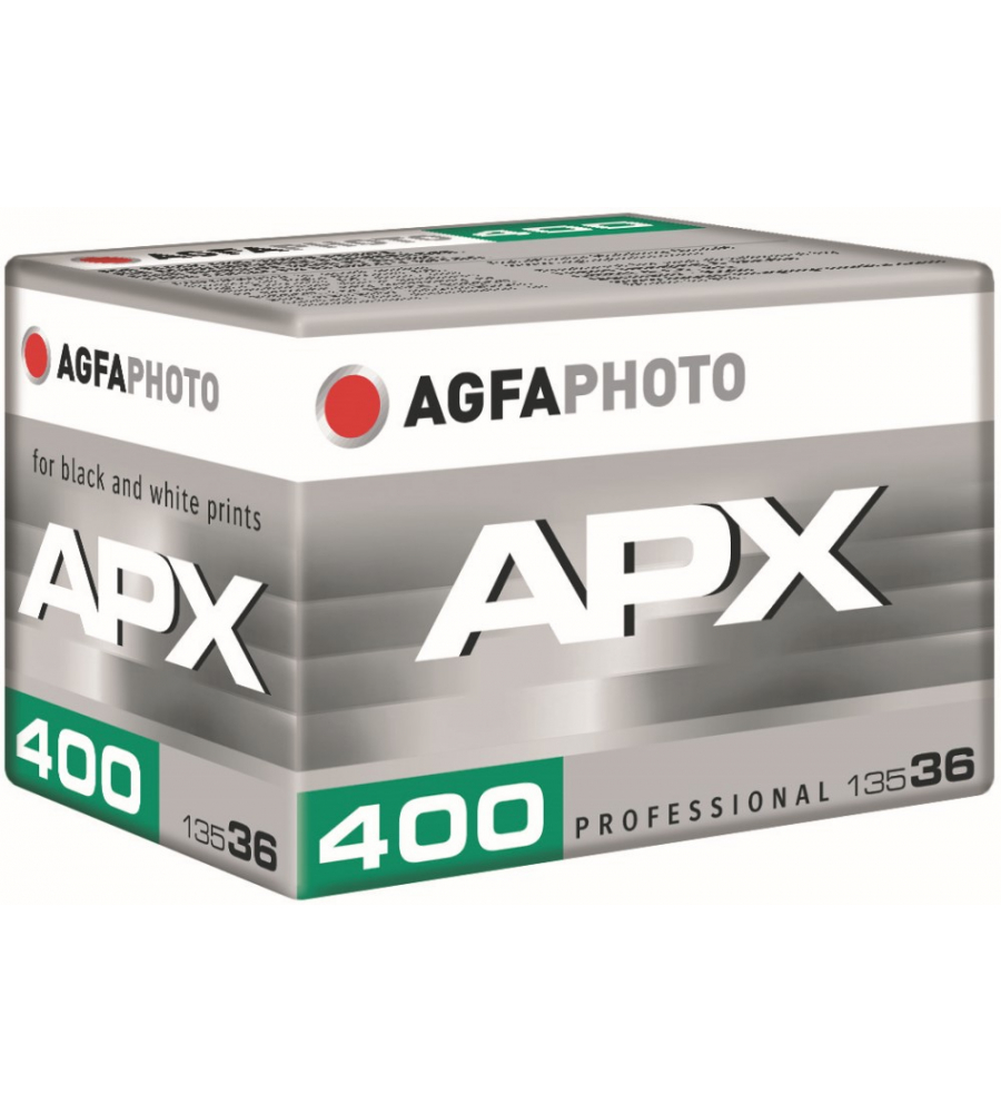 AGFA APX 400 135-36 poses