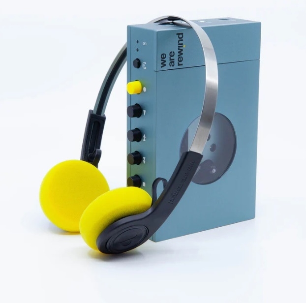 we are rewind Stereo Cassette Set Kurt - blue