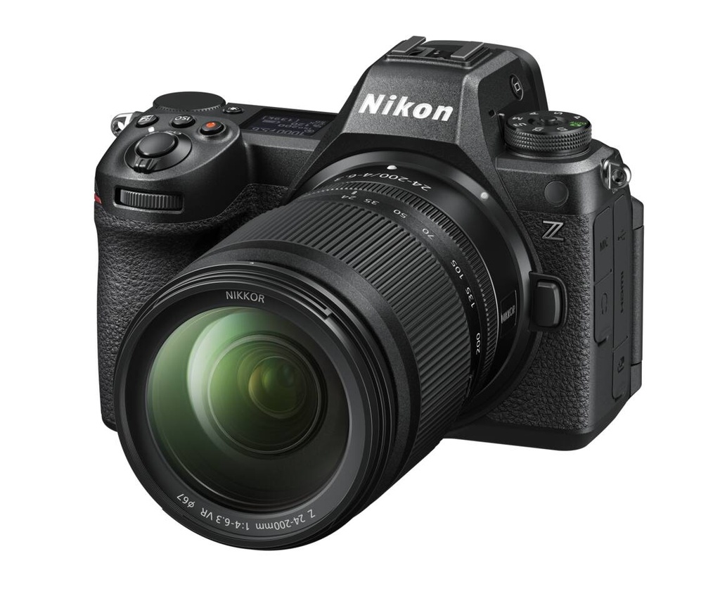 Nikon Z6III + NIKKOR Z 24-200mm f/4-6.3 VR