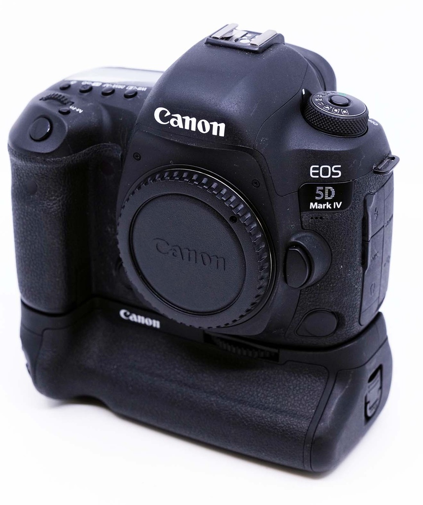 OCCASION Canon EOS 5D Mark IV + Grip BG-E20 + Silicon Case