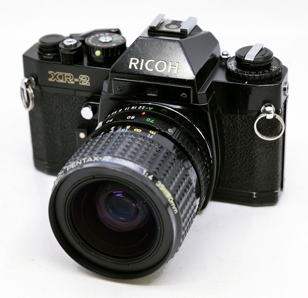 OCCASION Ricoh XR-2 + Pentax SMC 35-70mm f4