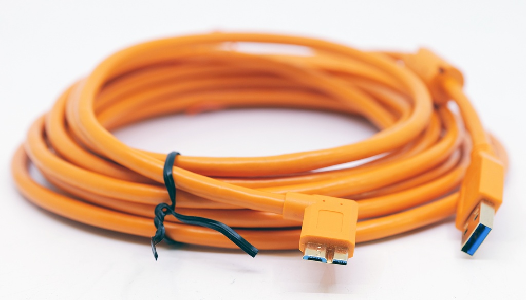 OCCASION TetherPro USB 3.0 A / Micro B 4.6m/15 coudé droite CU61RT15-ORG