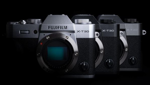 FUJIFILM X-T30 III Charcoal Silver Kit XC 13-33mm "Swiss Garantie"
