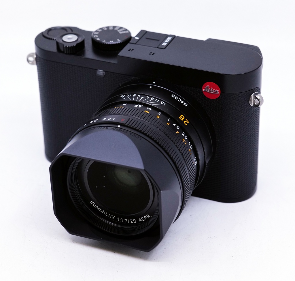 OCCASION Leica Q3 + Half Case Leather Cognac