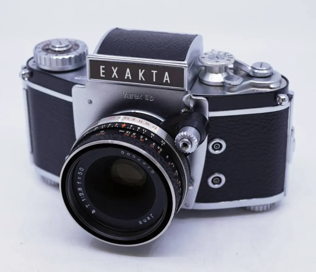 OCCASION Exakta Varex II b Jena 50mm f2.8