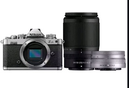 Nikon Z fc Boitier avec 16-50mm VR DX et 50-250 DX