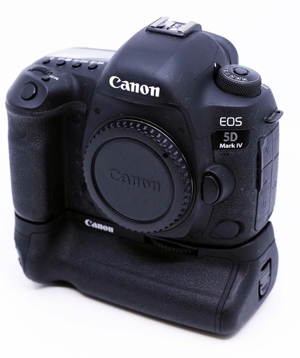 OCCASION Canon EOS 5D Mark IV + Grip BG-E20 + Silicon Case