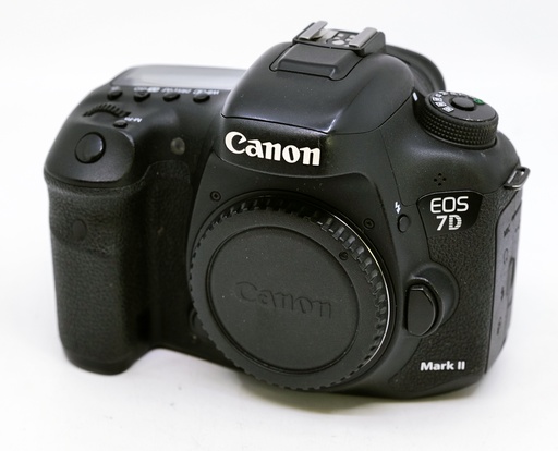 OCCASION Canon EOS 7D Mark II + Battery Grip BG-E16