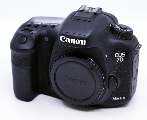 OCCASION Canon EOS 7D Mark II + Battery Grip BG-E16