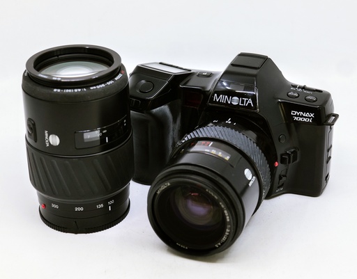OCCASION Minolta 7000i + AF 28-85mm f3.5-4.5 + 100-300mm f4.5-5.6